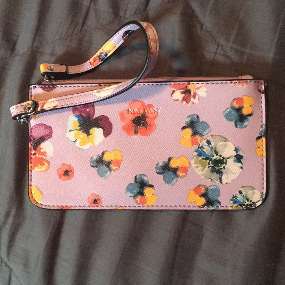 Nine West wristlet